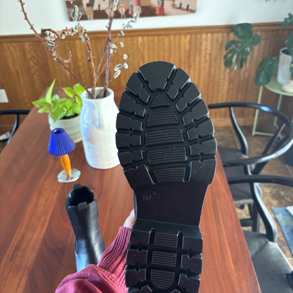 Women’s leather Chelsea boots - Picture 3 of 5